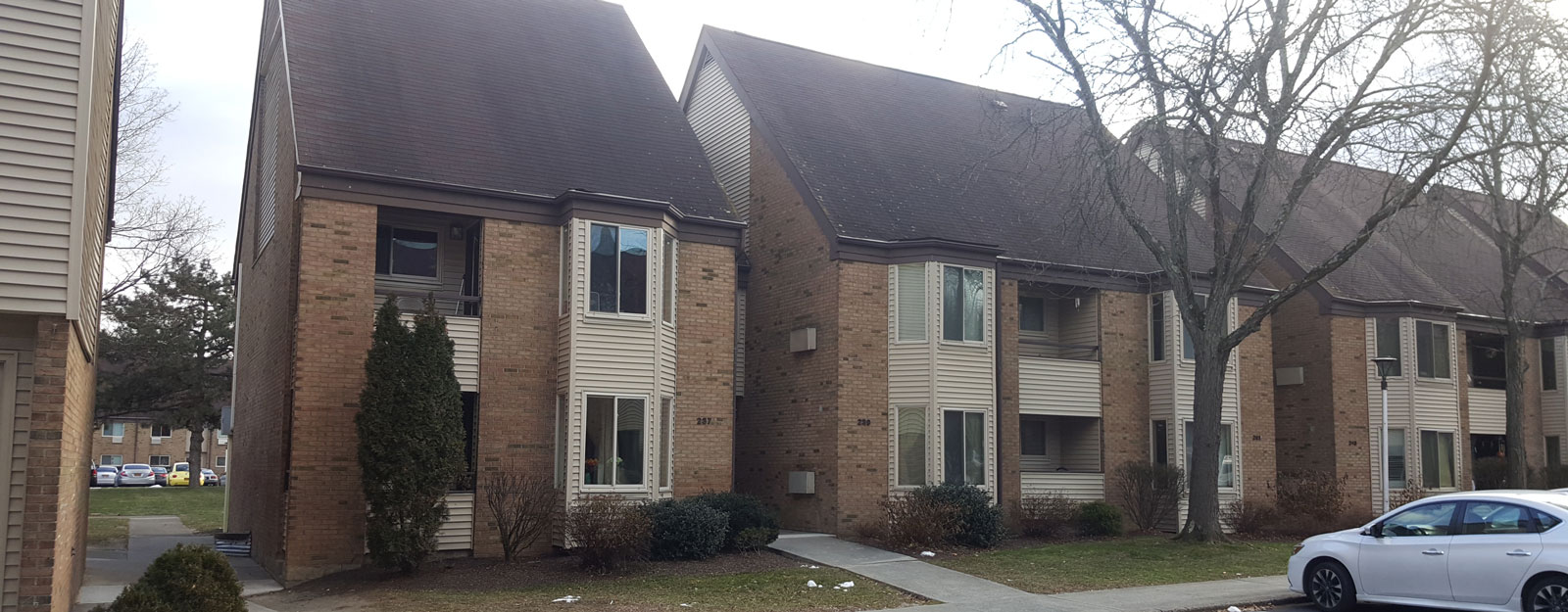 Lake Street Apartments / Belvedere Housing LP Low housing in